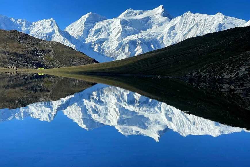 Rash Lake Patundas is an amazing trek in Pakistan