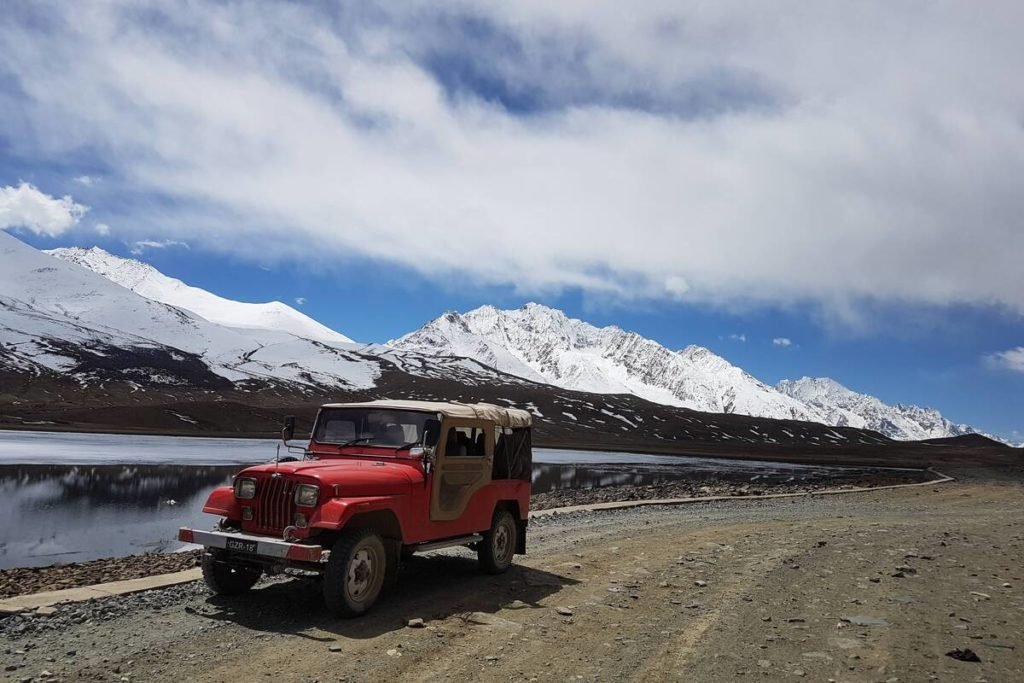 Panoramic Mountain Jeep Safari