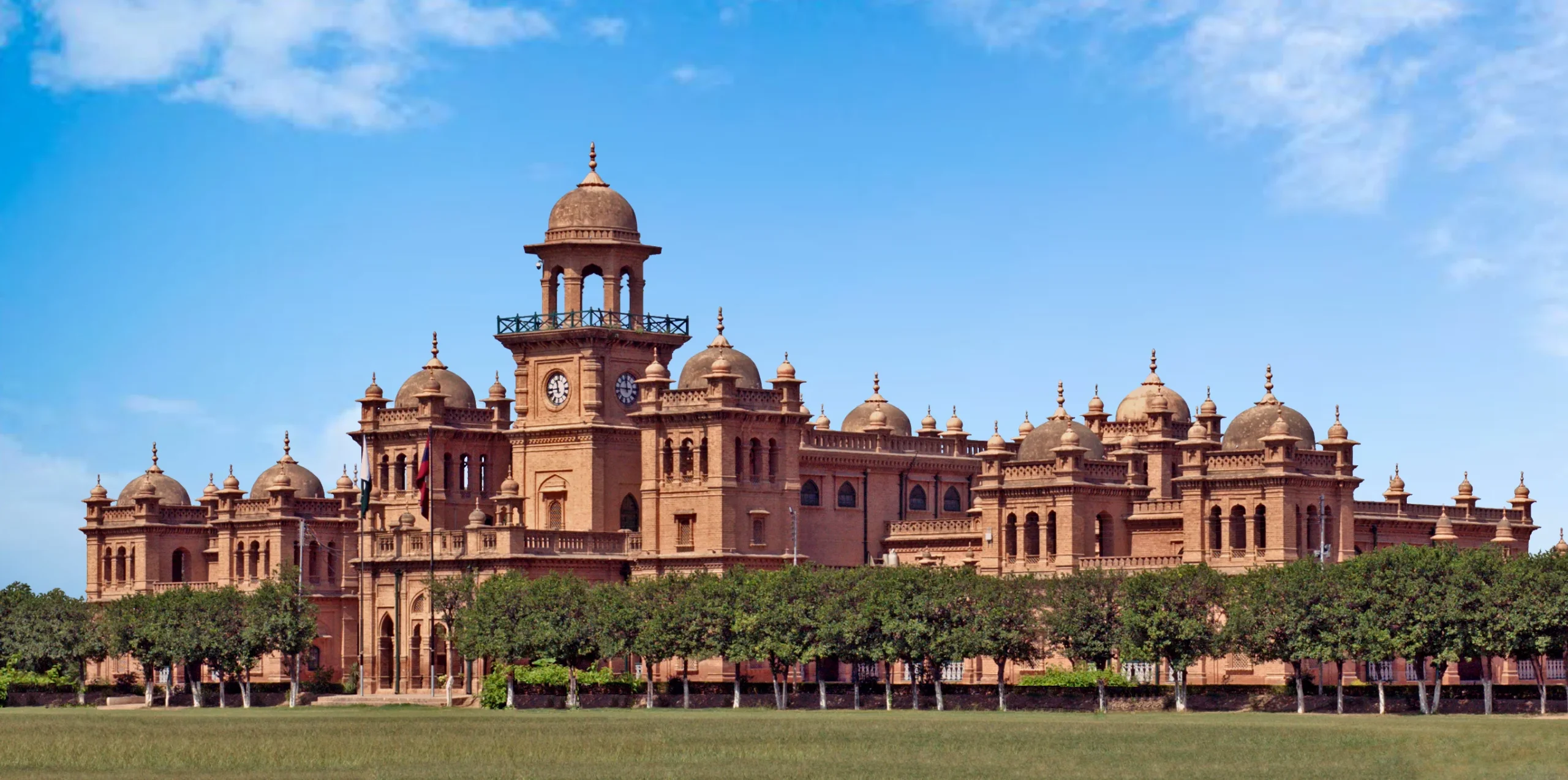  Islamia_College_Peshawar_(Public_Sector_University),_Khyber_Pakhtunkhwa,_Pakistan