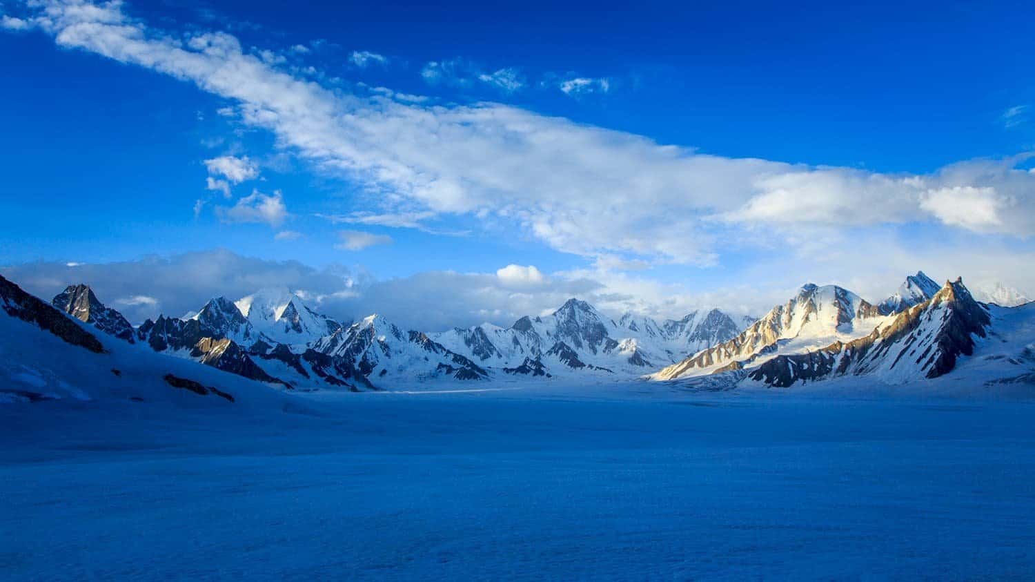 Snow Lake Odyssey: Hisper La & Glacier Trek in Pakistan’s Karakoram
